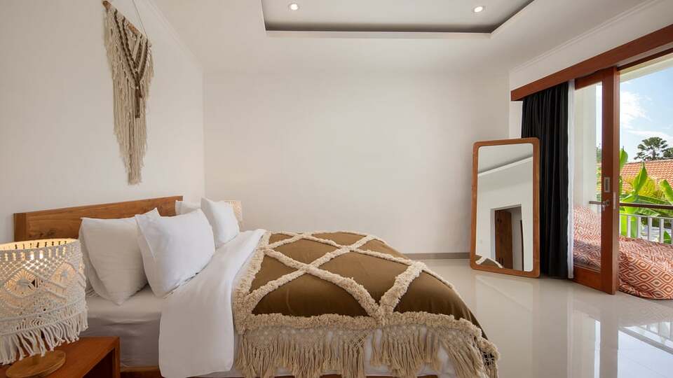 5 Star Villa Cinta Rose – Tropical Elegance