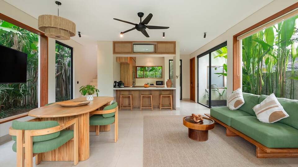 5 Star Lexington Palace Villa – Private Tropical Estate