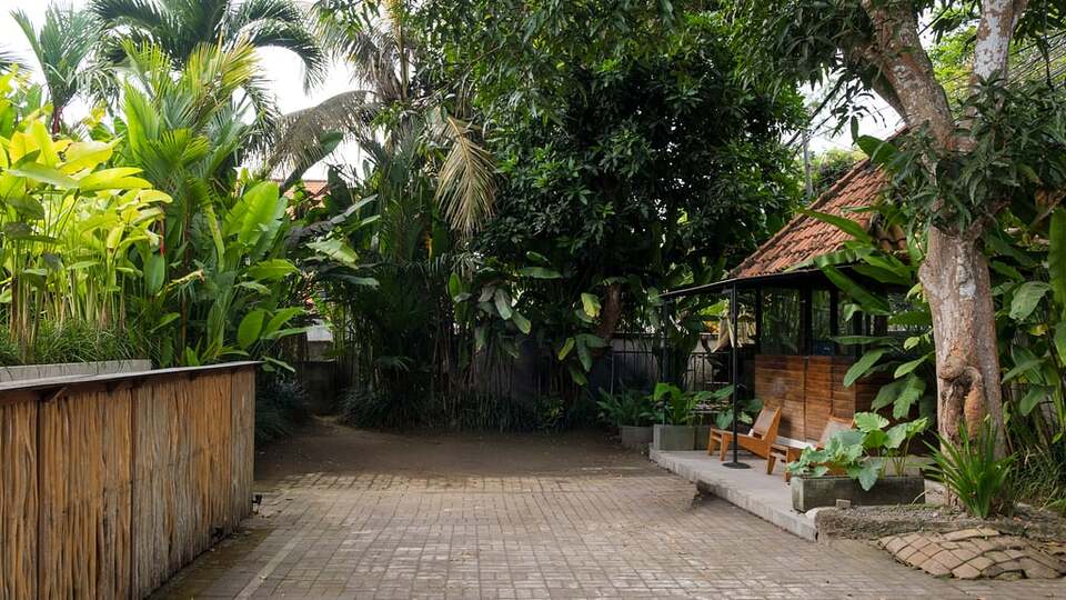 5 Star Lexington Palace Villa – Private Tropical Estate