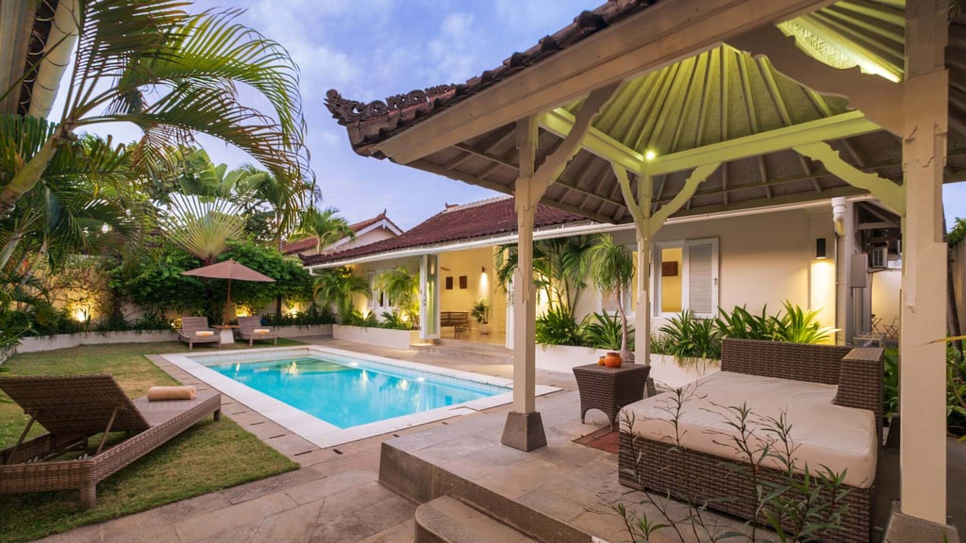 5 Star Villa Mas 4 Seminyak – Elegant Island Retreat
