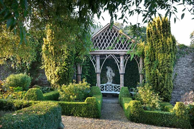 Elegant 15 Bedroom Castle for an Unforgettable Experience