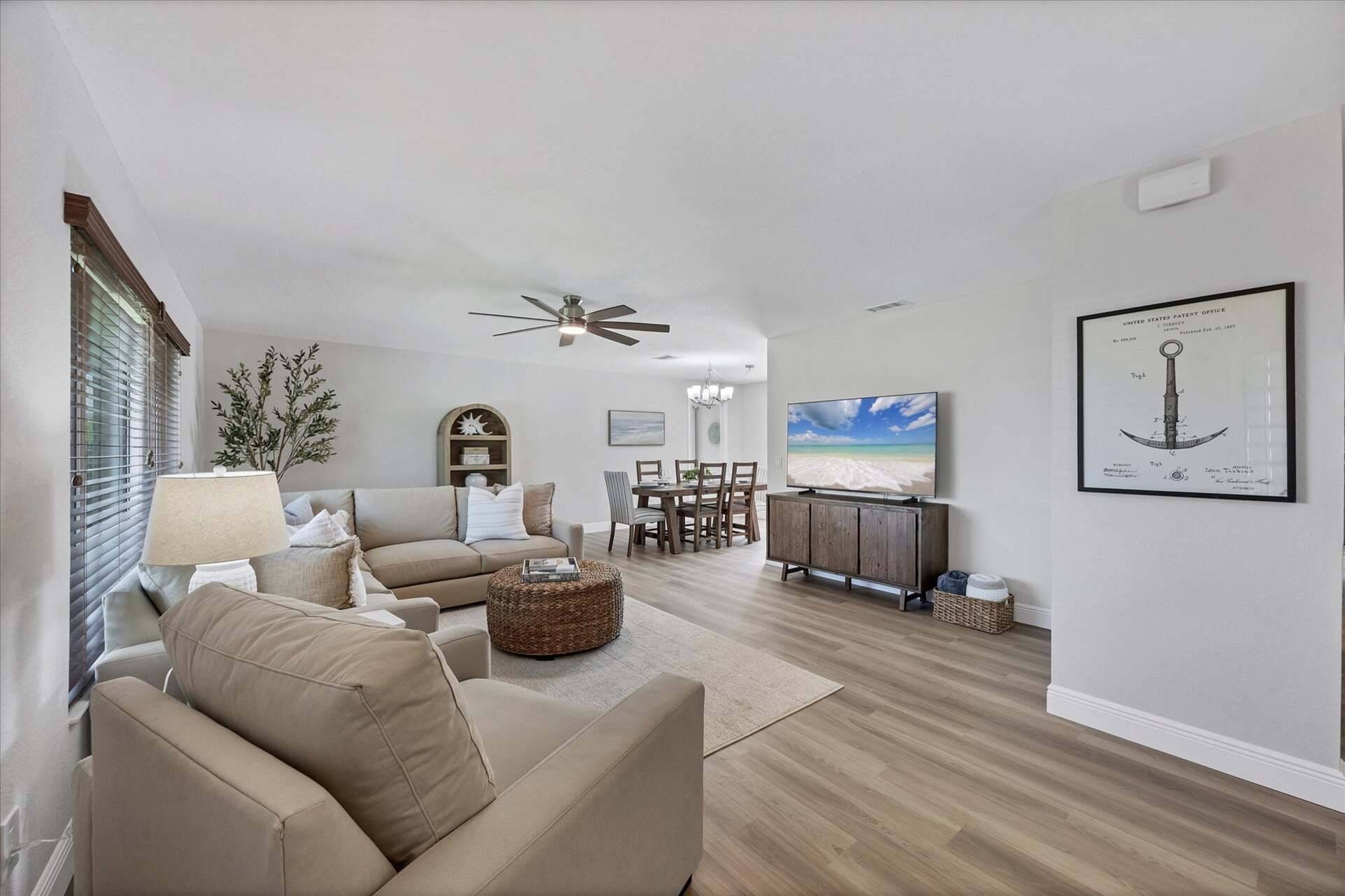 Beautiful 3 bedroom, 2.5 bathroom waterfront home with private pool in Port Charlotte