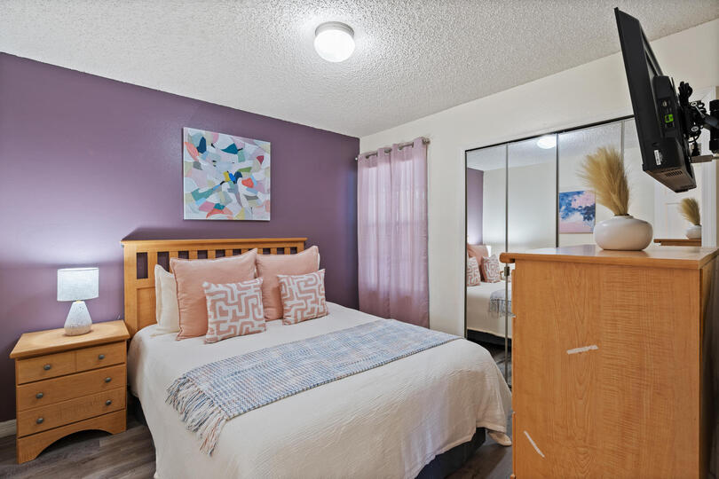 Queen Bedroom 2