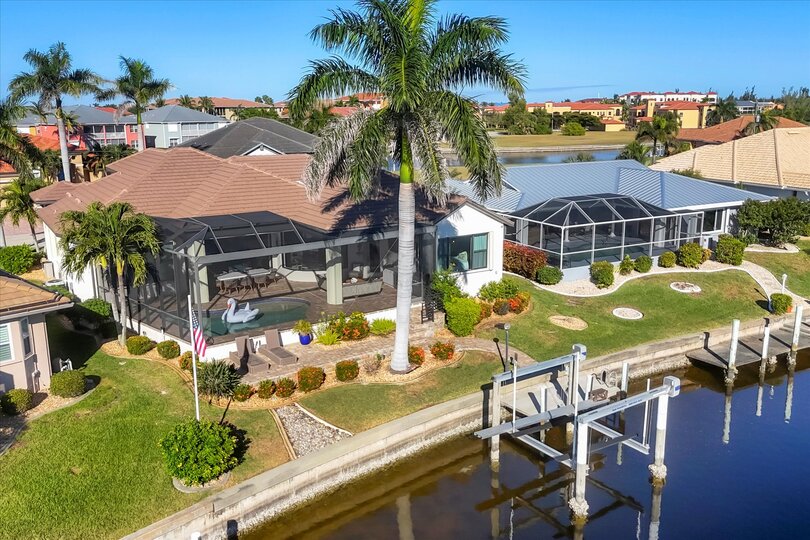 Gorgeous 4 bedroom, 3 bathroom waterfront home with private pool in Punta Gorda, FL