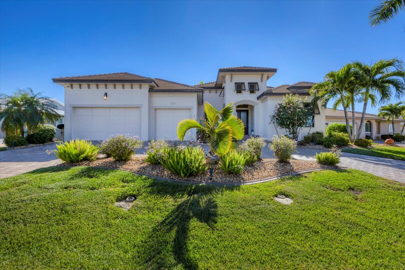 Gorgeous 4 bedroom, 3 bathroom waterfront home with private pool in Punta Gorda, FL