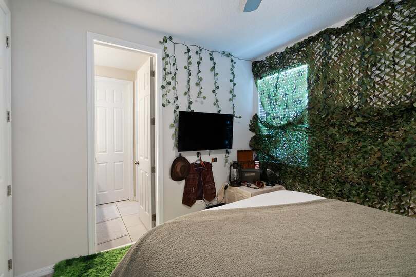 Queen Bedroom 2 Upstairs 43" Roku TV