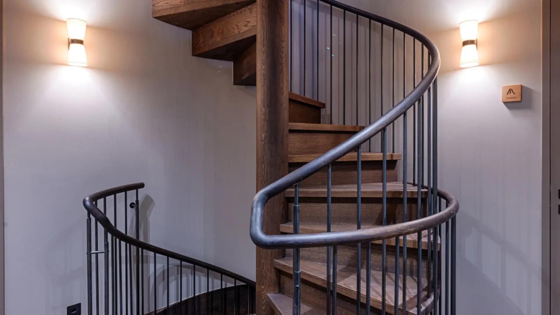 Elegant Mountain Lodge with Private Lift Access