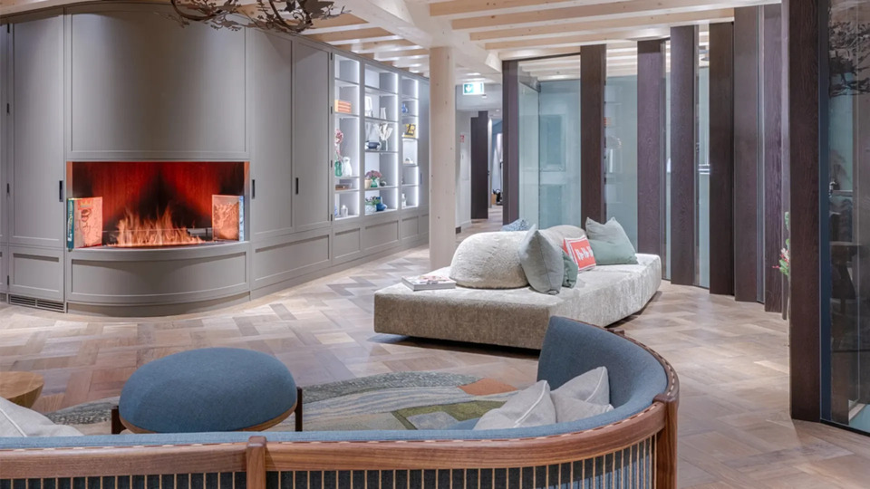 Elegant Mountain Lodge with Private Lift Access