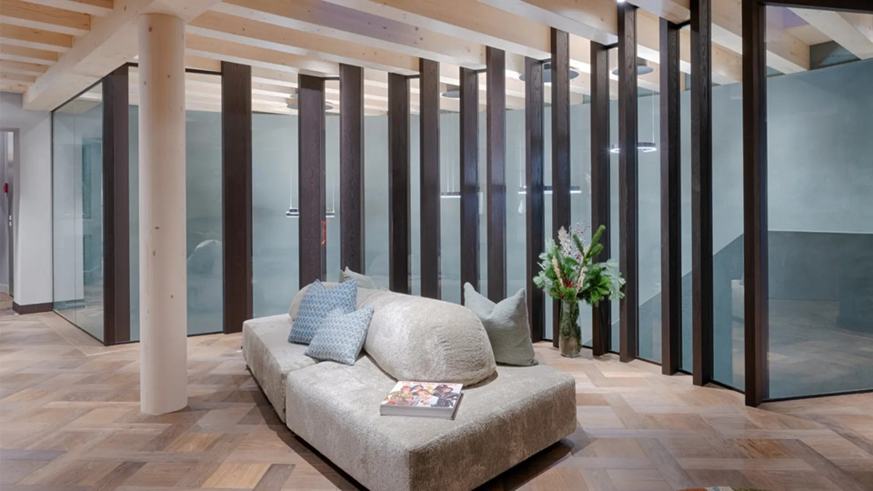 Elegant Mountain Lodge with Private Lift Access